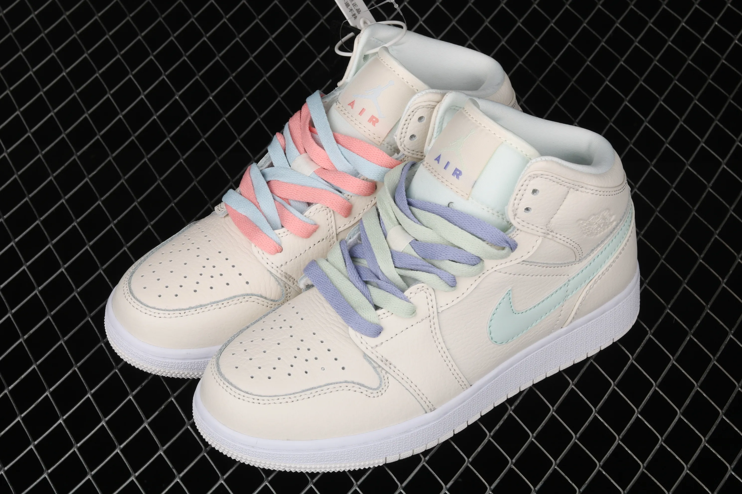 All categories Air Jordan Jordan series basketball shoes Air Jordan 1 Mid Air Jordan 1 Ret High AJ1 Joe 1 rice white mandarin duck hook 555112-035